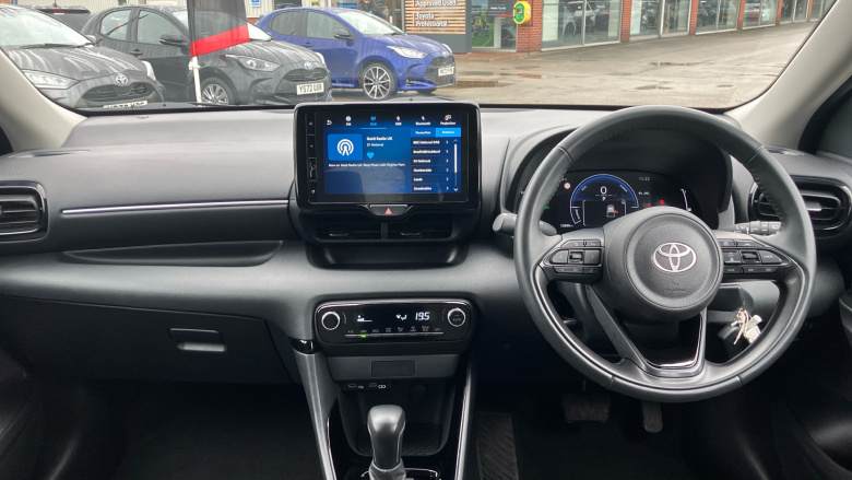 Toyota Yaris 1.5 Hybrid Design 5dr CVT Hybrid Hatchback